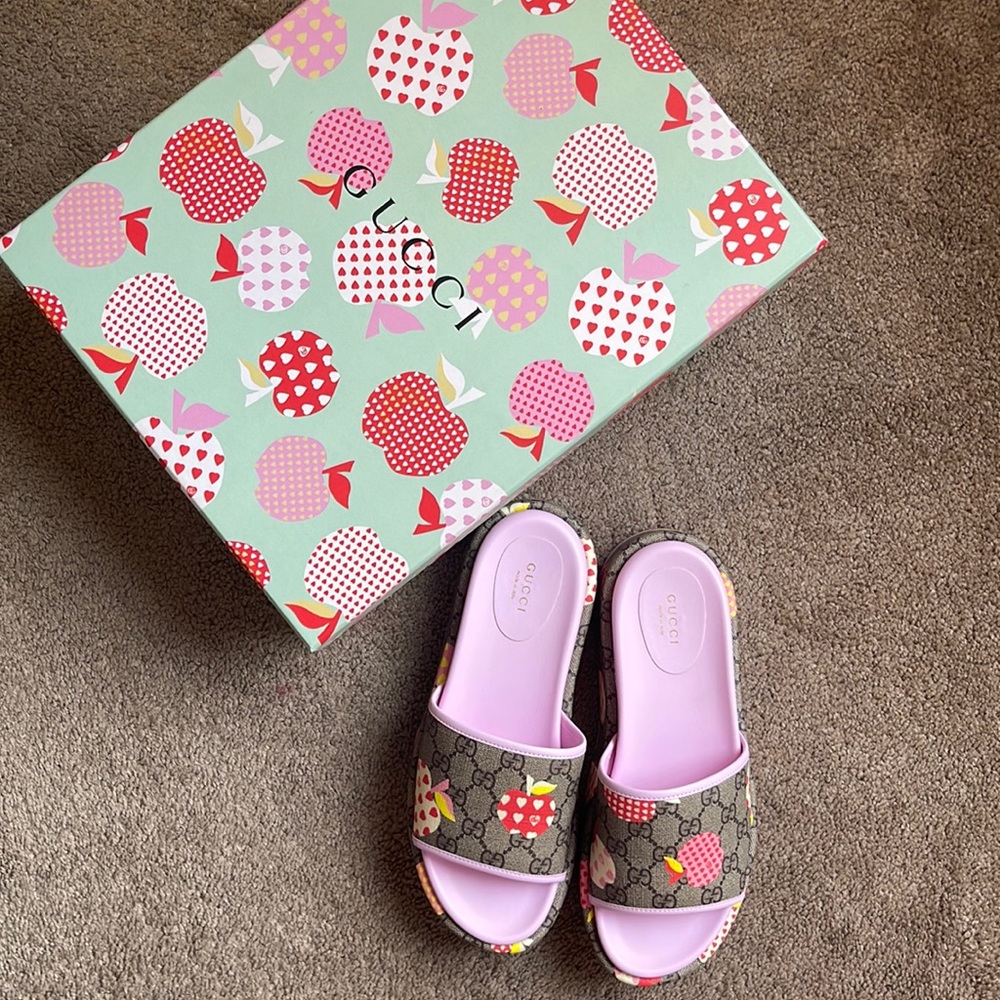 Gucci Angelina Platform slides Limited Apple Collection